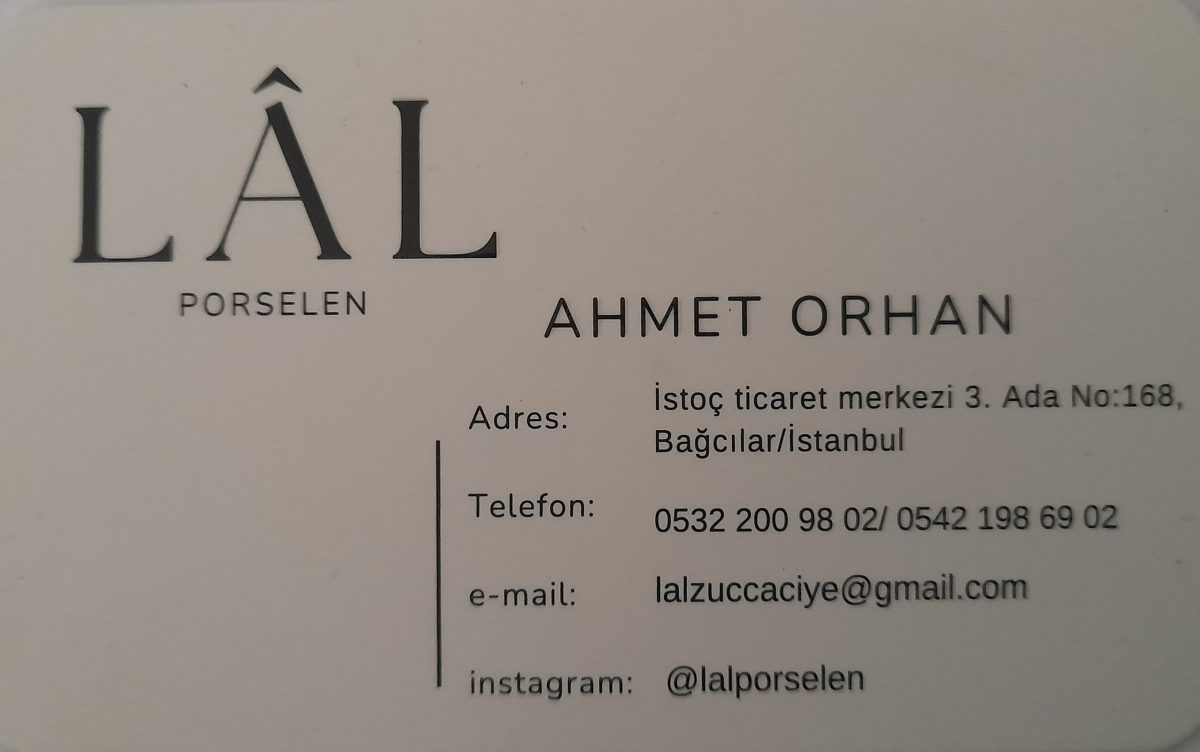 LAL PORSELEN